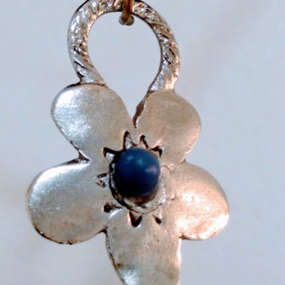 SET of 4  Kid's Teen Girl's Youth necklace assortment multi-materials/colors - Picture 5 of 15